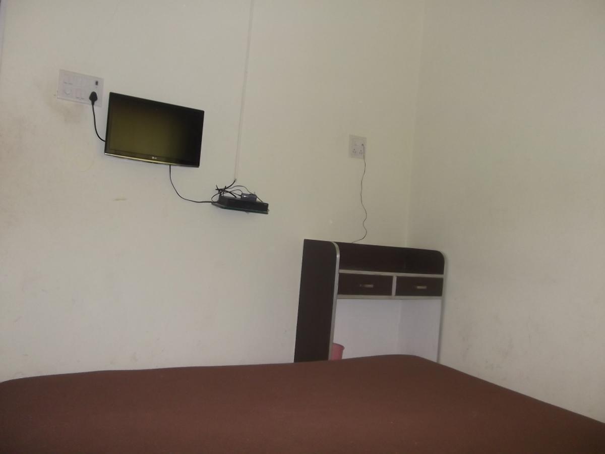 Hotel Rajyog Ranjangaon Ganpati Quarto foto